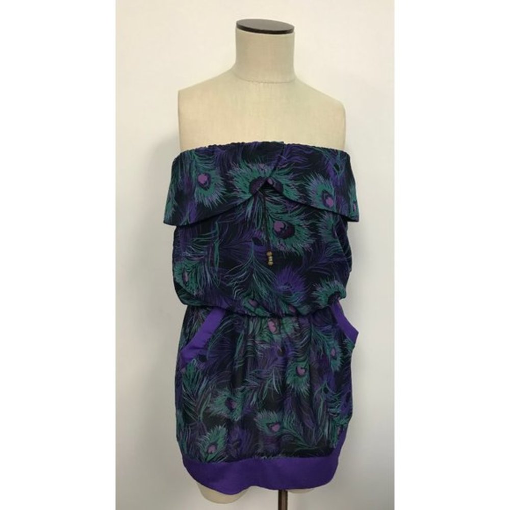 NWOT Ali & Kris Peacock Feather Off Shoulder Dress